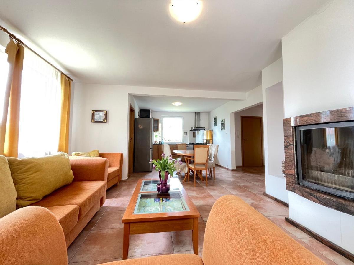 Dom Kapitana Villa Mikołajki Buitenkant foto